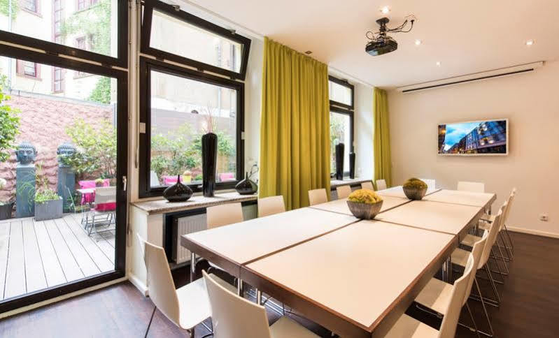Ambassador Hotel Frankfurt nad Menem Zewnętrze zdjęcie